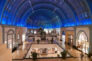 Посещаем торговый центр Mall of the Emirates в Дубае в 2024 году.