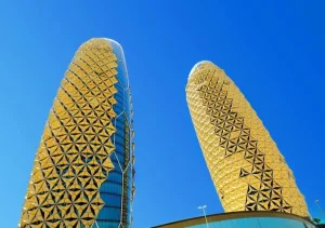 Башни Аль-Бахар в Абу Даби/Al Bahar in Abu Dhabi.