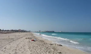 Пляж Саадият Saadiyat в Абу Даби.